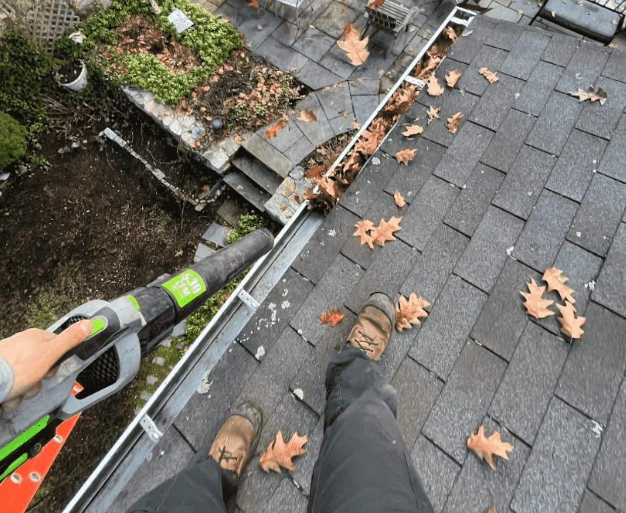 Gutter Cleaning Services in Kent